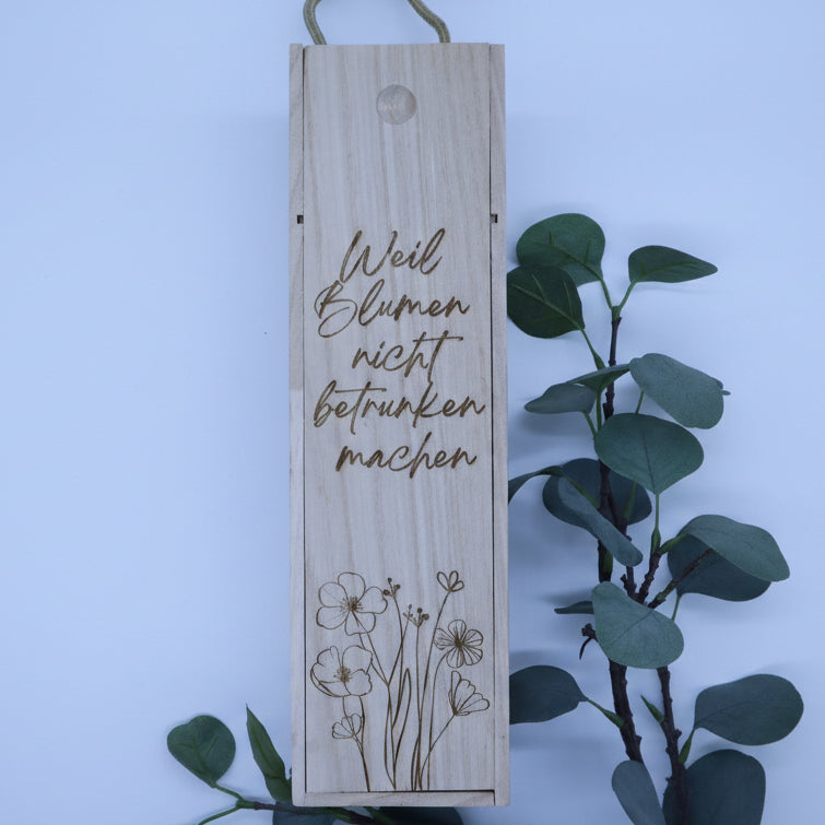 Gravierte Weinkiste aus Paulowniaholz mit personalisiertem Motiv