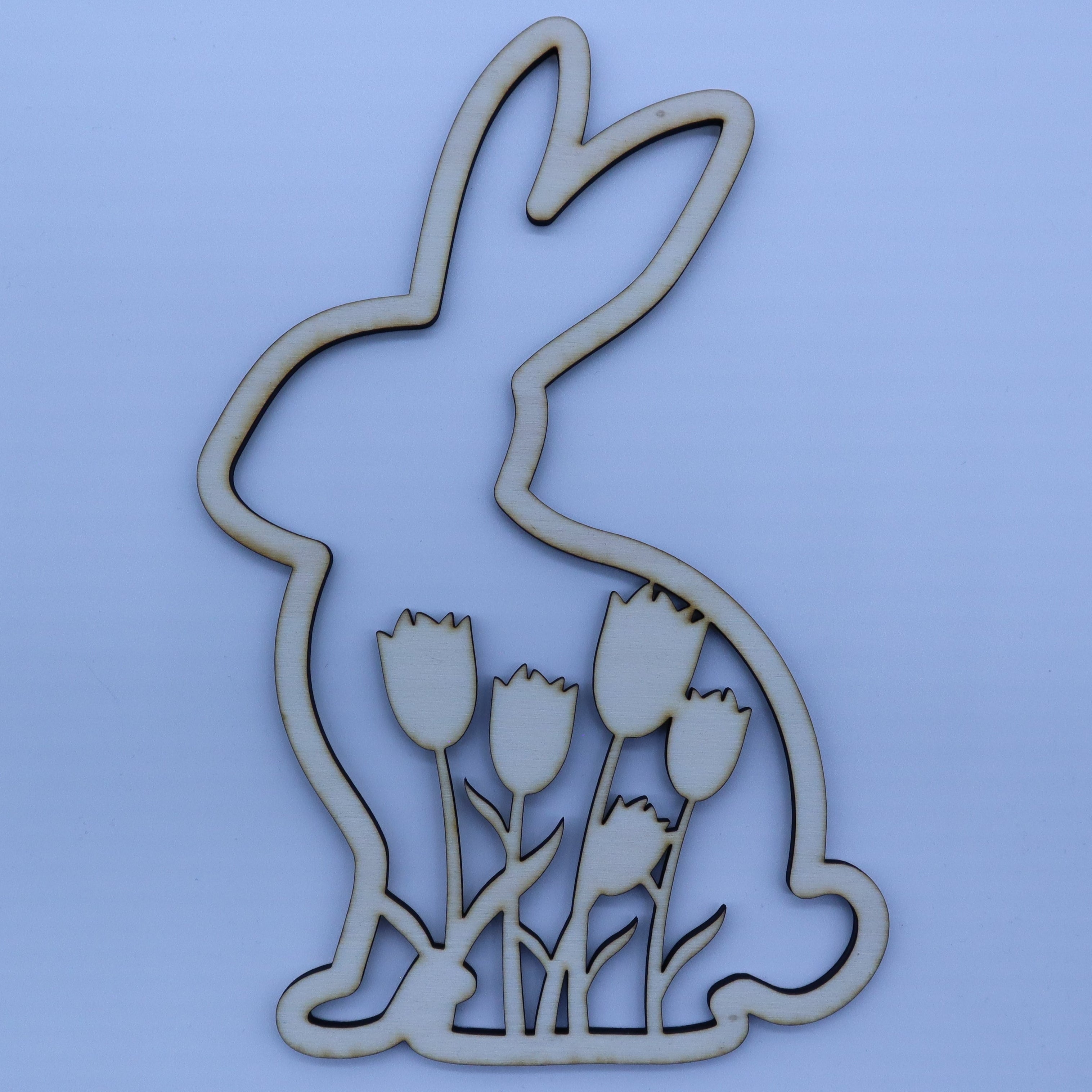 Frühlingsdeko Hase aus Holz mit Blumen