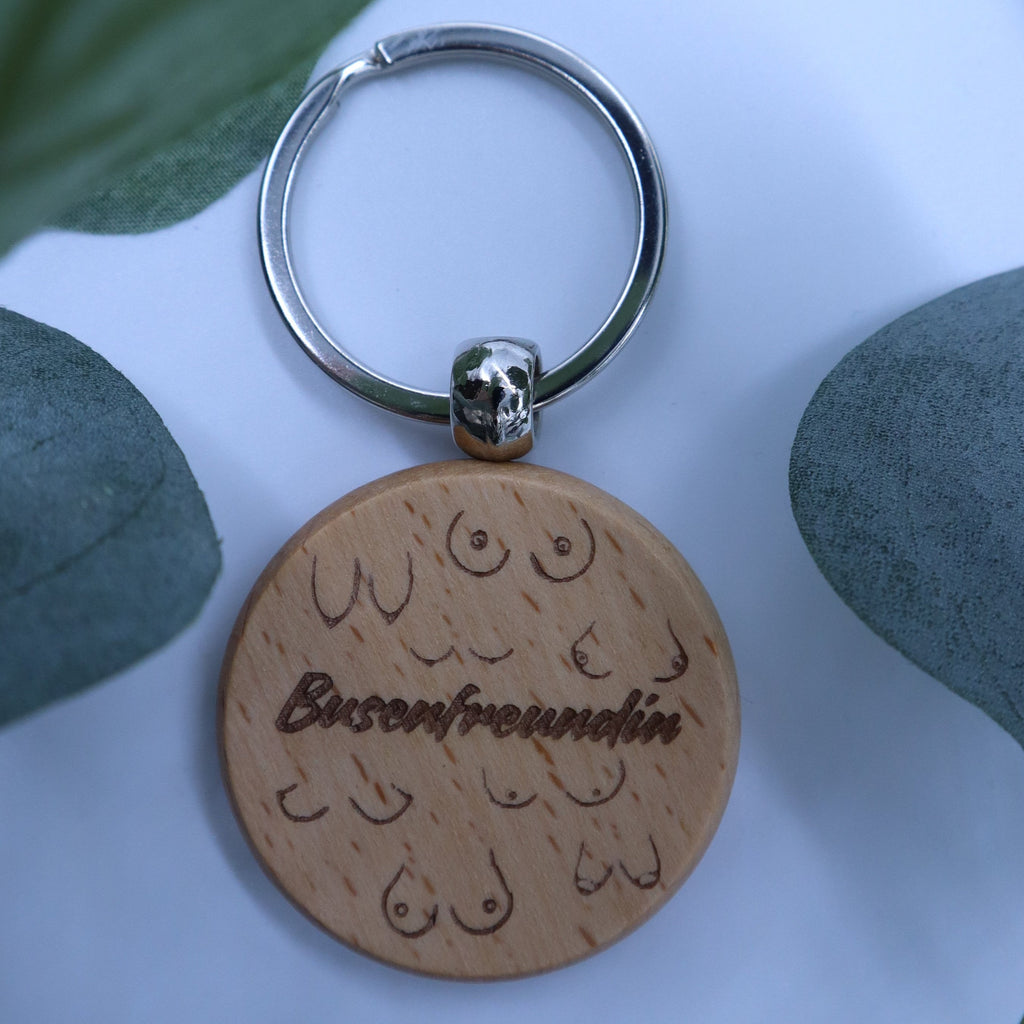 Holz Schlüsselanhänger Busenfreundin als lustiges Geschenk für beste Freundin