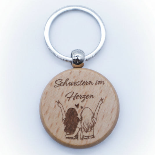 Personalisierter Schlüsselanhänger aus Holz als Geschenk für Schwester zum Geburtstag oder besonderen Anlass